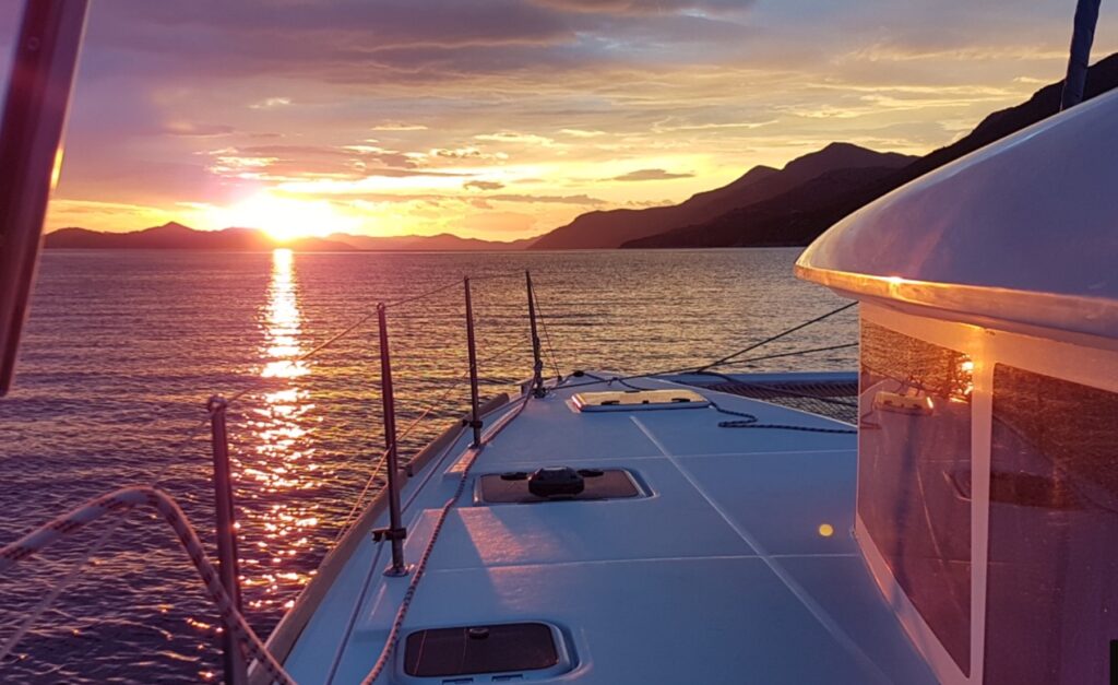 Katamaran Sunset